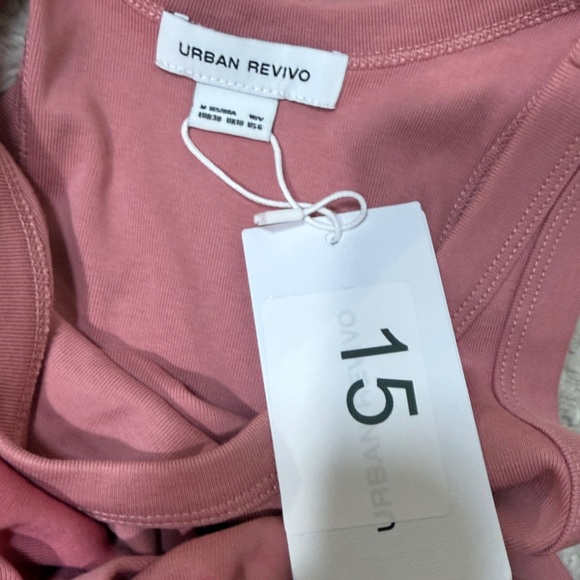 URBAN REVIVO Ruched Twist Front Dress - Picture 9 of 9